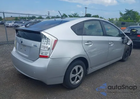 2013 Toyota Prius Three from USA, damaged, VIN JTDKN3DU2D5538975